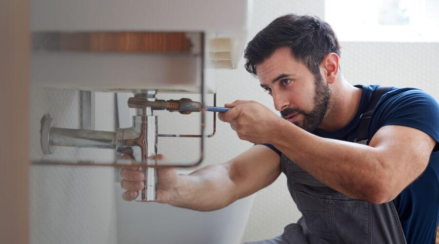 Sink pipe leak repair in Calico Rock, AR